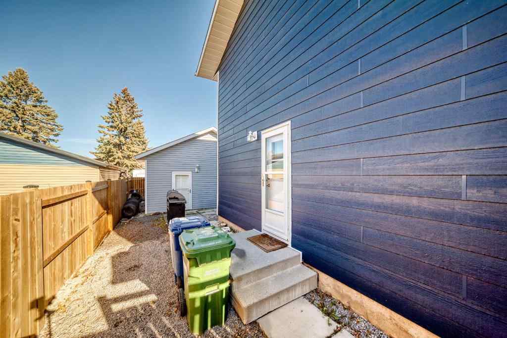 MLS® A2266573 - 236 Acacia Drive SE in Airdrie Meadows Airdrie, Residential