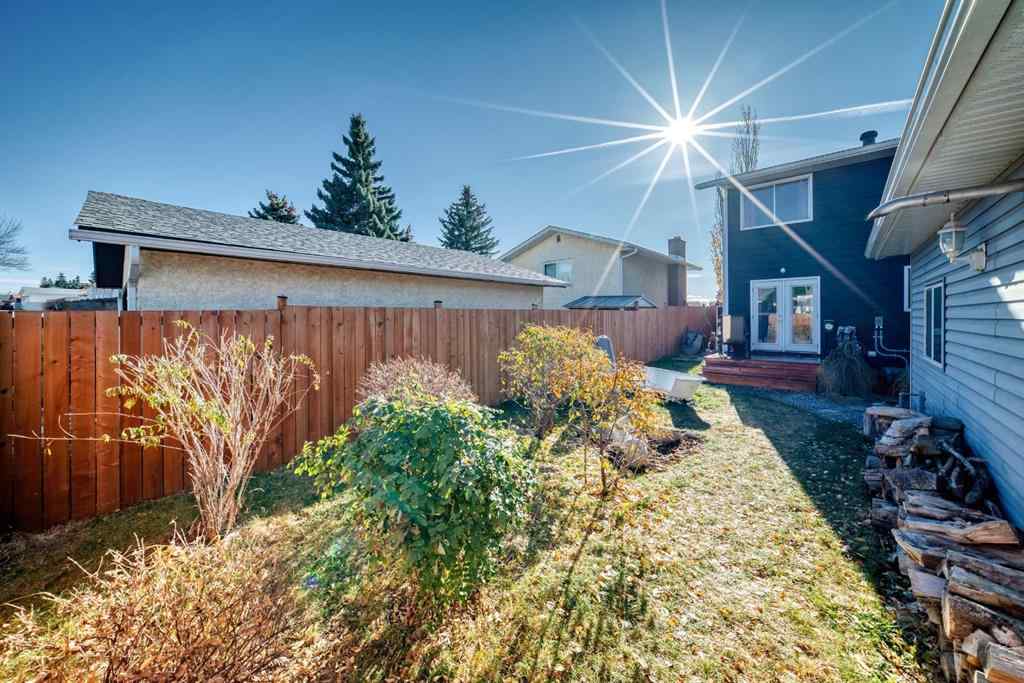 MLS® A2266573 - 236 Acacia Drive SE in Airdrie Meadows Airdrie, Residential