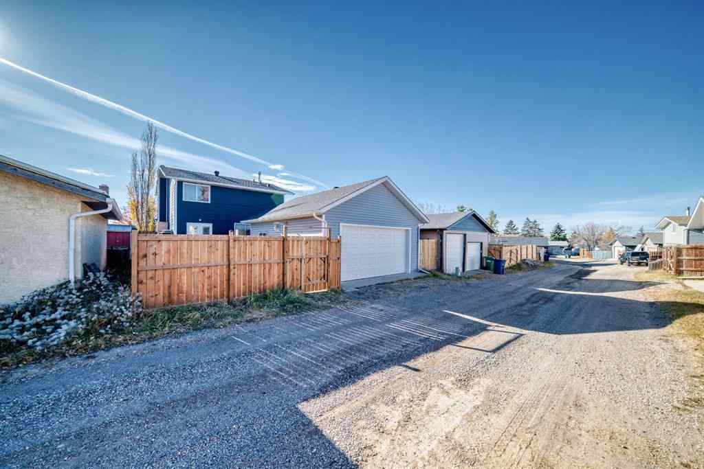 MLS® A2266573 - 236 Acacia Drive SE in Airdrie Meadows Airdrie, Residential