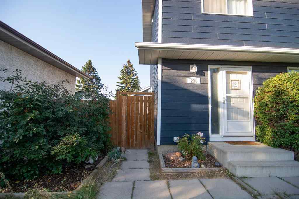 MLS® A2266573 - 236 Acacia Drive SE in Airdrie Meadows Airdrie, Residential