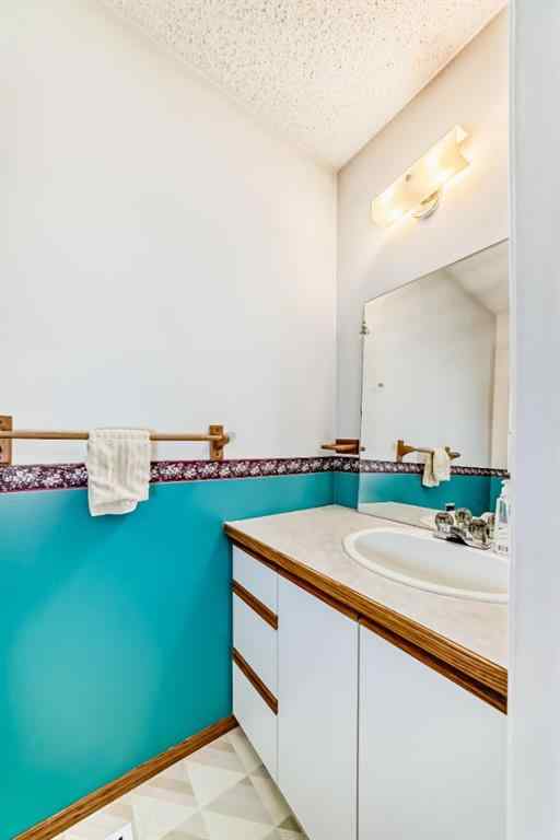 MLS® A2266573 - 236 Acacia Drive SE in Airdrie Meadows Airdrie, Residential