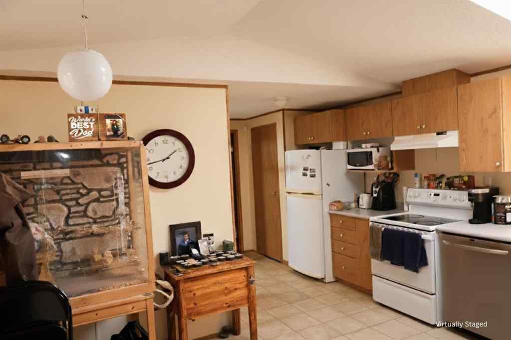 MLS® A2266574 - 9718 108 Avenue  in N/A Clairmont, Residential