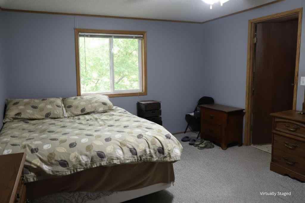 MLS® A2266574 - 9718 108 Avenue  in N/A Clairmont, Residential