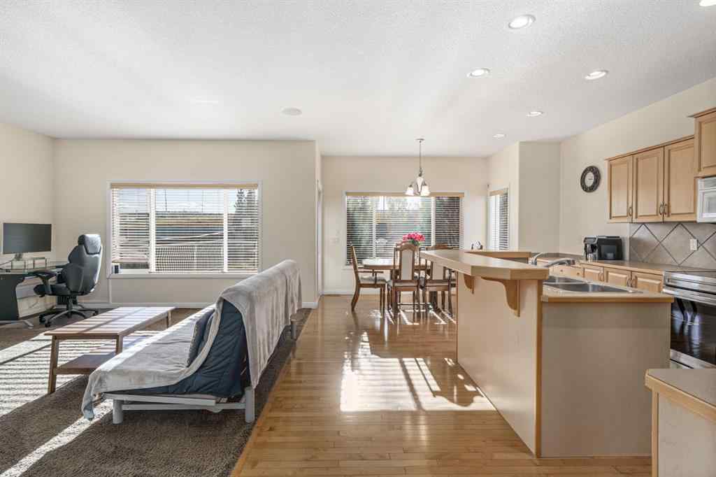 MLS® A2266579 - 153 Kincora Bay NW in Kincora Calgary, Residential