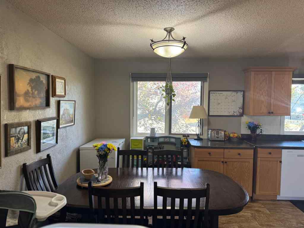 MLS® A2266582 - 10417 117 Street  in NONE Fairview, Residential