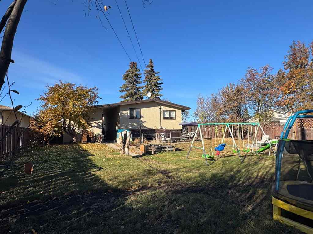 MLS® A2266582 - 10417 117 Street  in NONE Fairview, Residential