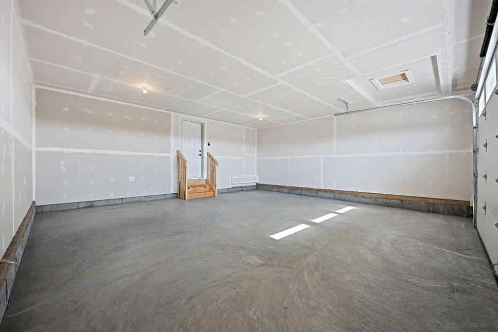 MLS® A2266583 - 634 Bayview Lane SW in Bayview Airdrie, Residential