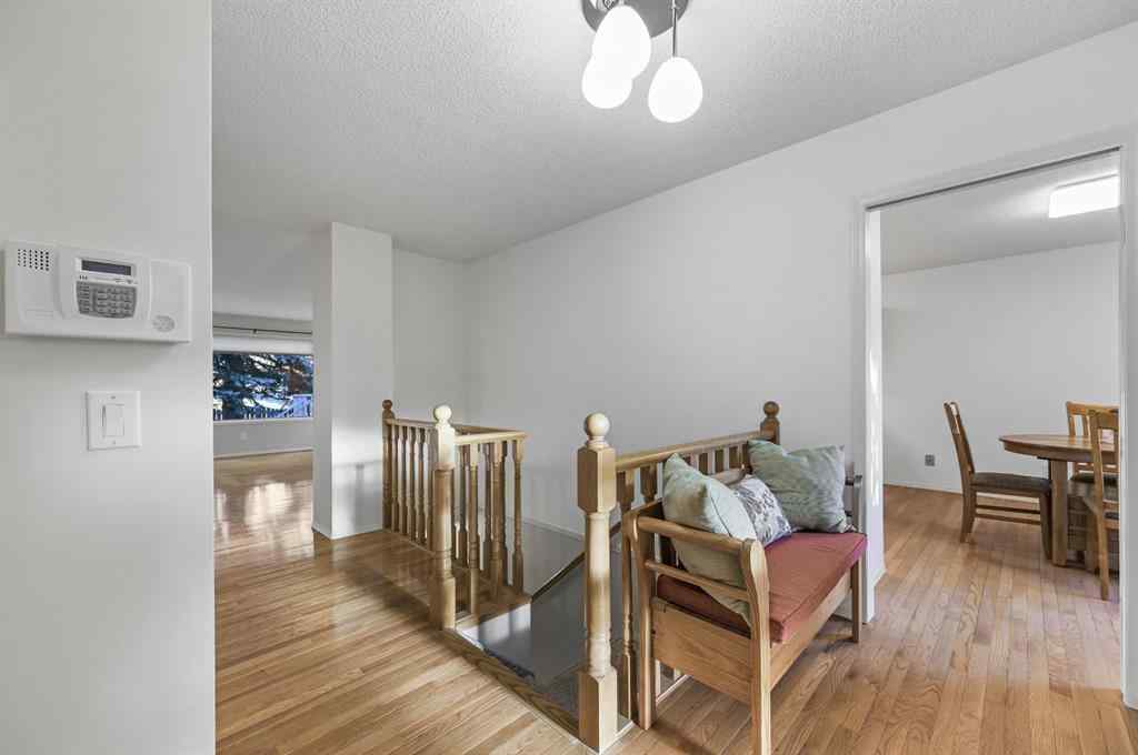 MLS® A2266586 - 11 Coach Side Terrace SW in Coach Hill Calgary, Residential