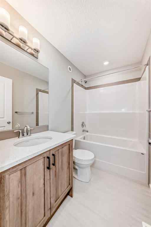 MLS® A2266587 - 147 Bartlett Crescent SE in Rangeview Calgary, Residential