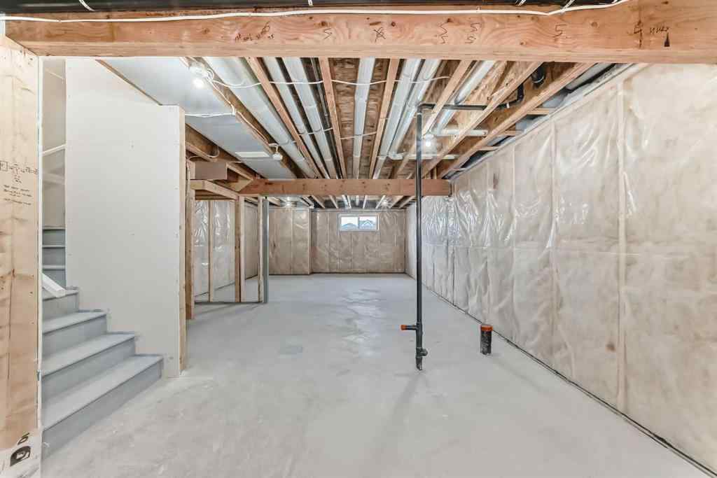 MLS® A2266587 - 147 Bartlett Crescent SE in Rangeview Calgary, Residential