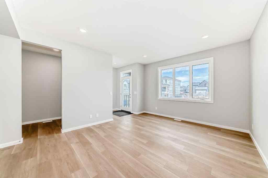 MLS® A2266587 - 147 Bartlett Crescent SE in Rangeview Calgary, Residential