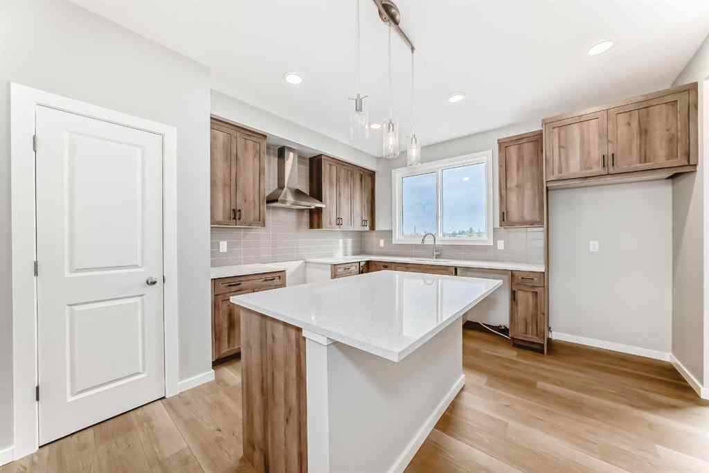 MLS® A2266587 - 147 Bartlett Crescent SE in Rangeview Calgary, Residential