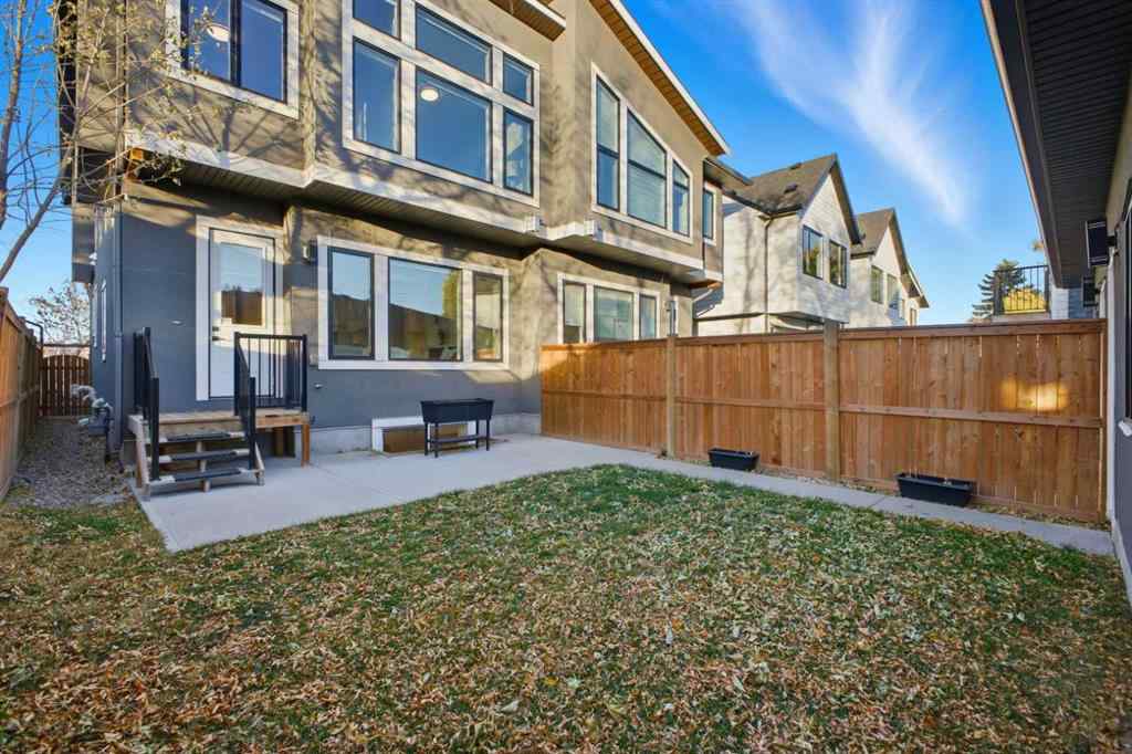 MLS® A2266590 - 2337 27 Avenue NW in Banff Trail Calgary, Residential