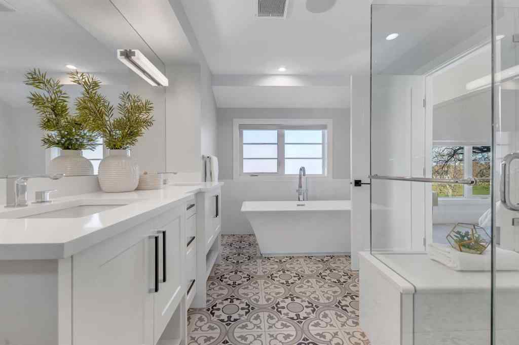 MLS® A2266590 - 2337 27 Avenue NW in Banff Trail Calgary, Residential