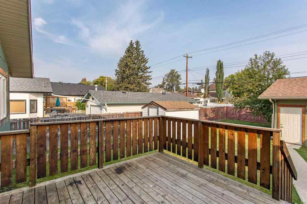 MLS® A2266591 - 5422 49 Avenue  in Downtown Lacombe Lacombe, Residential