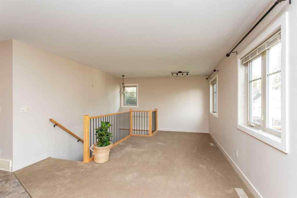 MLS® A2266591 - 5422 49 Avenue  in Downtown Lacombe Lacombe, Residential