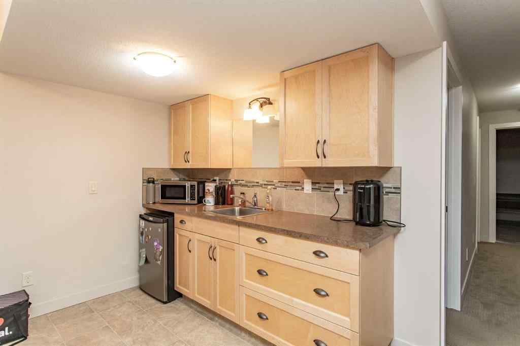 MLS® A2266591 - 5422 49 Avenue  in Downtown Lacombe Lacombe, Residential