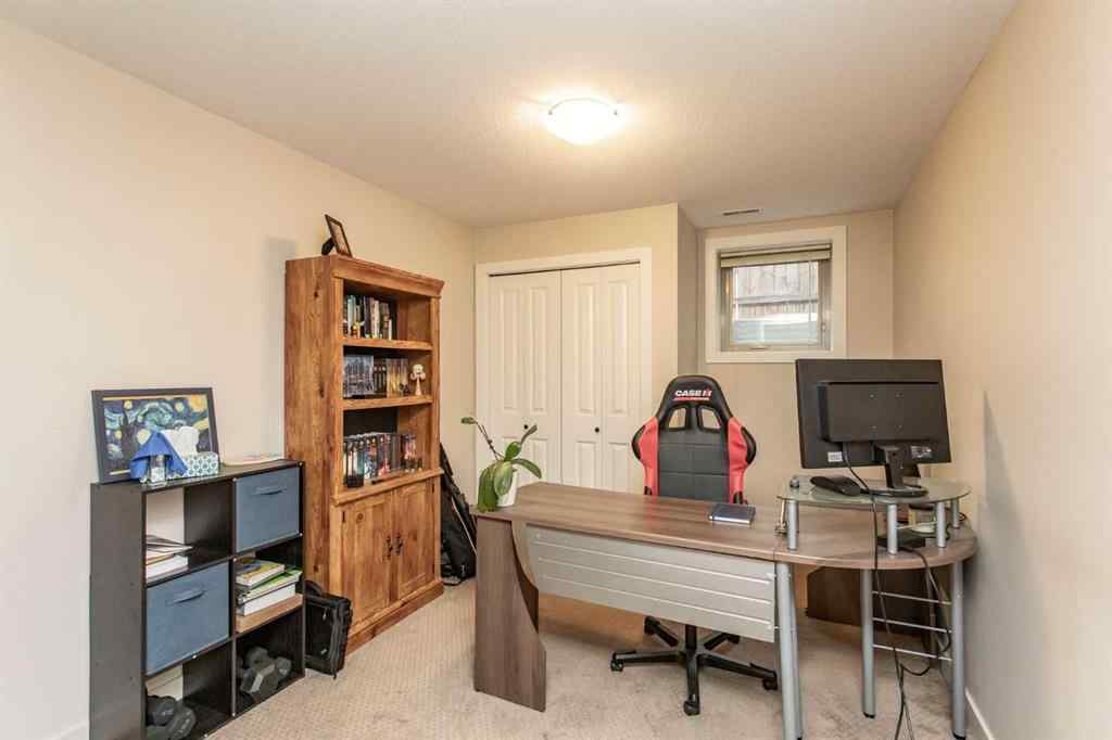 MLS® A2266591 - 5422 49 Avenue  in Downtown Lacombe Lacombe, Residential