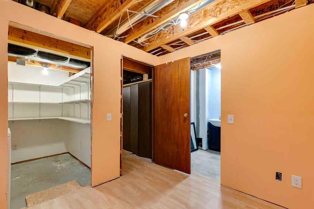 MLS® A2266595 - 206 Elgin Place SE in McKenzie Towne Calgary, Residential