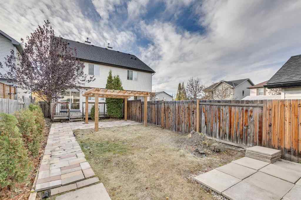 MLS® A2266595 - 206 Elgin Place SE in McKenzie Towne Calgary, Residential