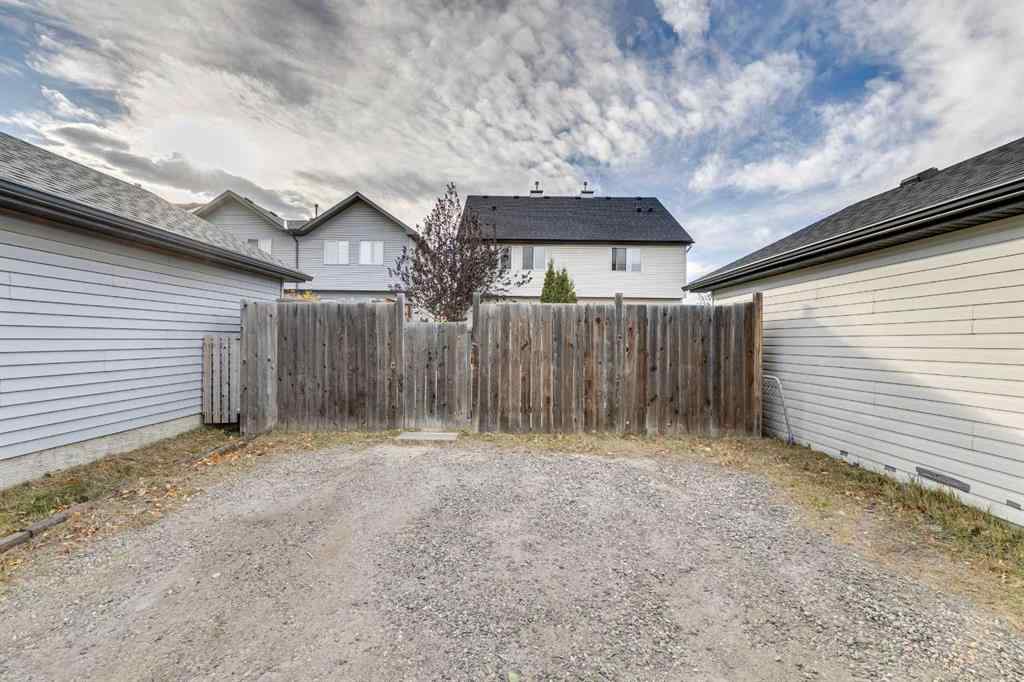 MLS® A2266595 - 206 Elgin Place SE in McKenzie Towne Calgary, Residential