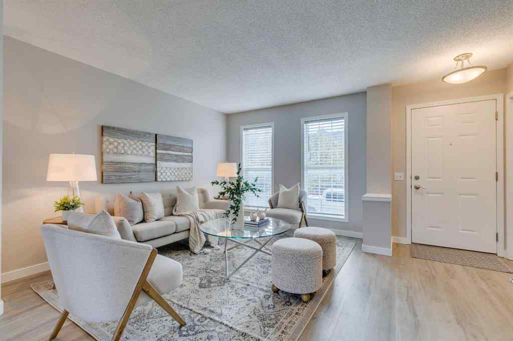 MLS® A2266595 - 206 Elgin Place SE in McKenzie Towne Calgary, Residential