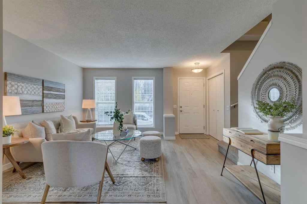 MLS® A2266595 - 206 Elgin Place SE in McKenzie Towne Calgary, Residential