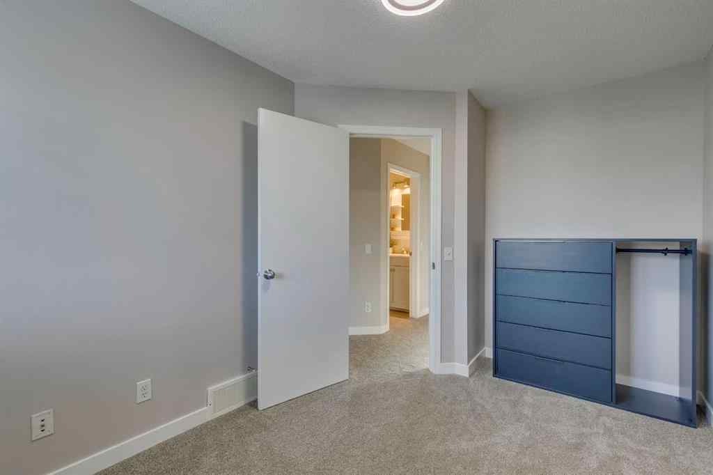 MLS® A2266595 - 206 Elgin Place SE in McKenzie Towne Calgary, Residential