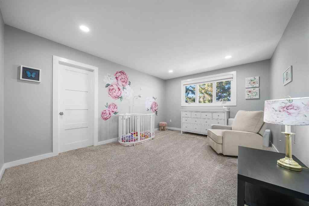 MLS® A2266596 - 32 Carter Crescent SE in Ross Glen Medicine Hat, Residential