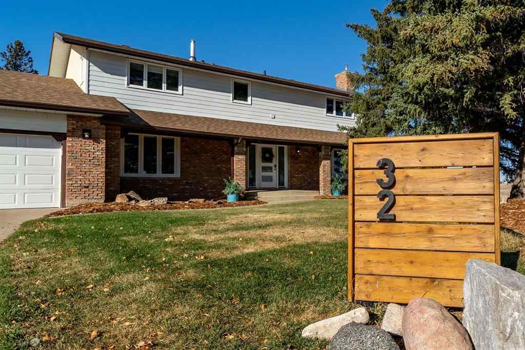 MLS® A2266596 - 32 Carter Crescent SE in Ross Glen Medicine Hat, Residential