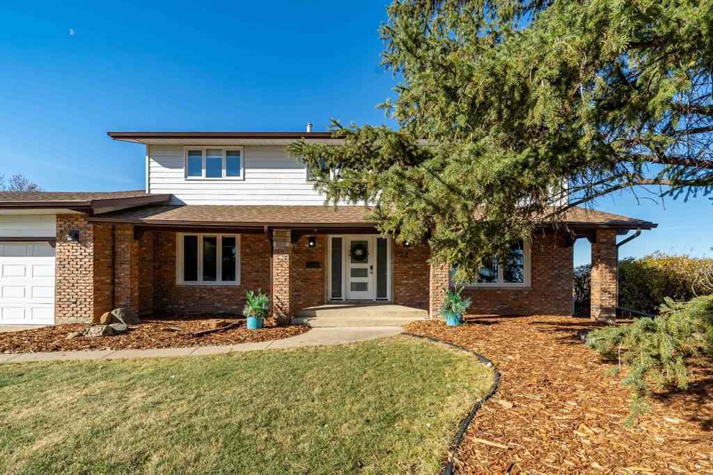 MLS® A2266596 - 32 Carter Crescent SE in Ross Glen Medicine Hat, Residential