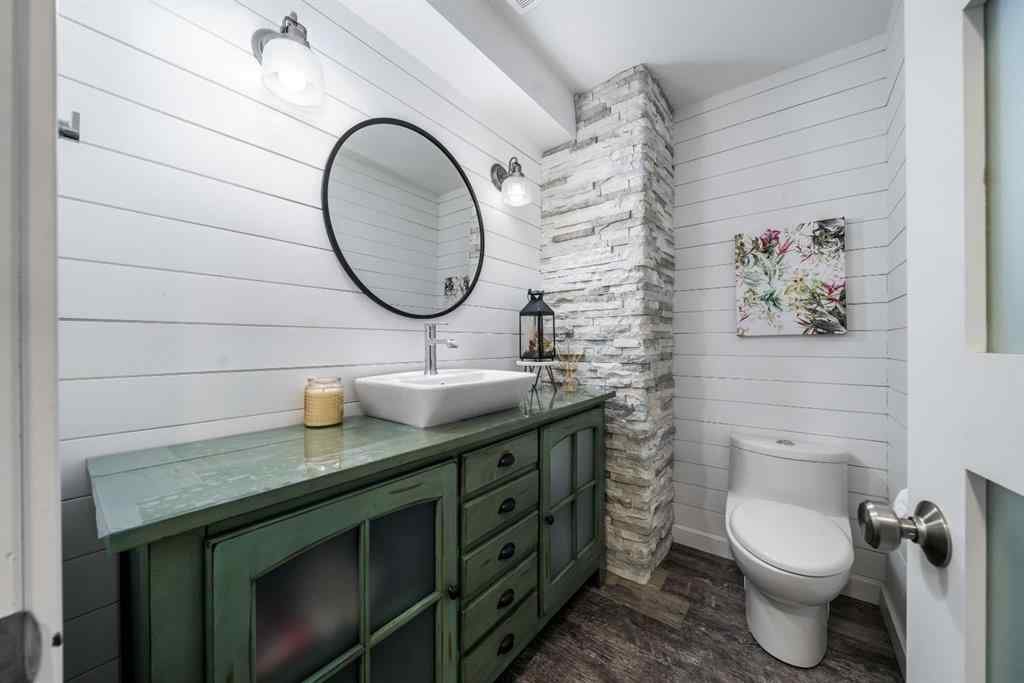 MLS® A2266596 - 32 Carter Crescent SE in Ross Glen Medicine Hat, Residential