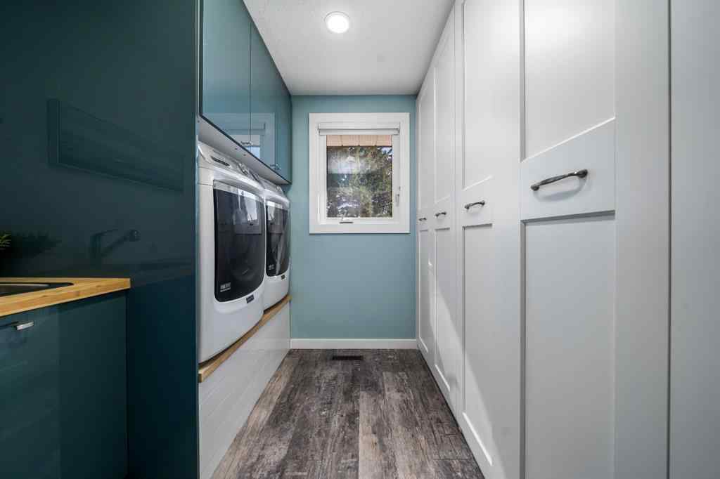 MLS® A2266596 - 32 Carter Crescent SE in Ross Glen Medicine Hat, Residential