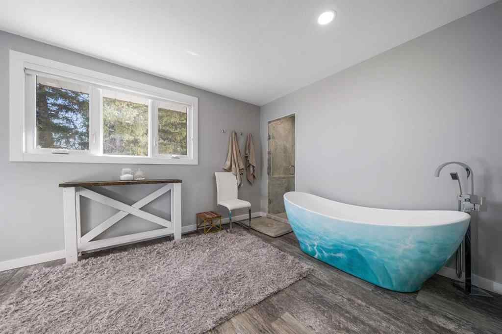 MLS® A2266596 - 32 Carter Crescent SE in Ross Glen Medicine Hat, Residential