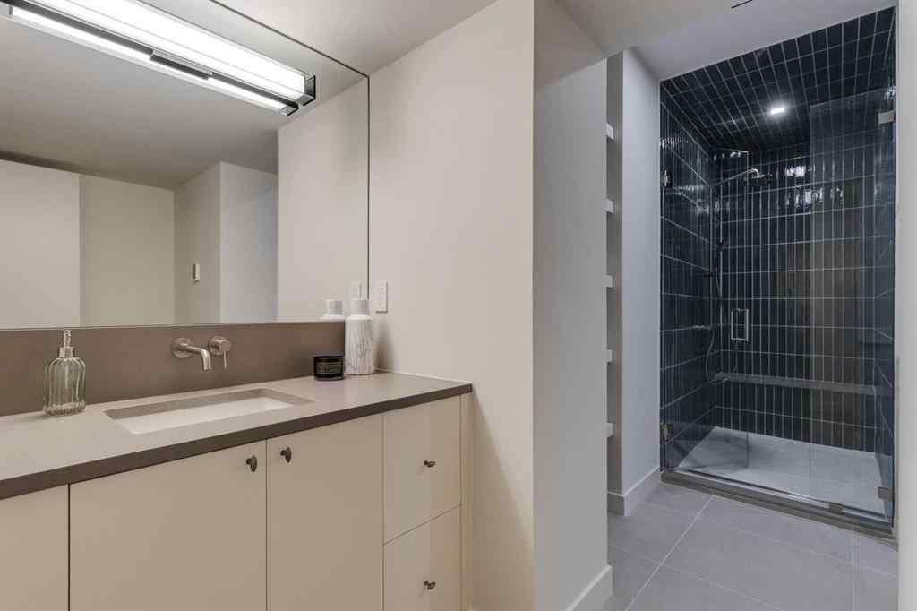 MLS® A2266600 - 3423 23 Street NW in Charleswood Calgary, Residential