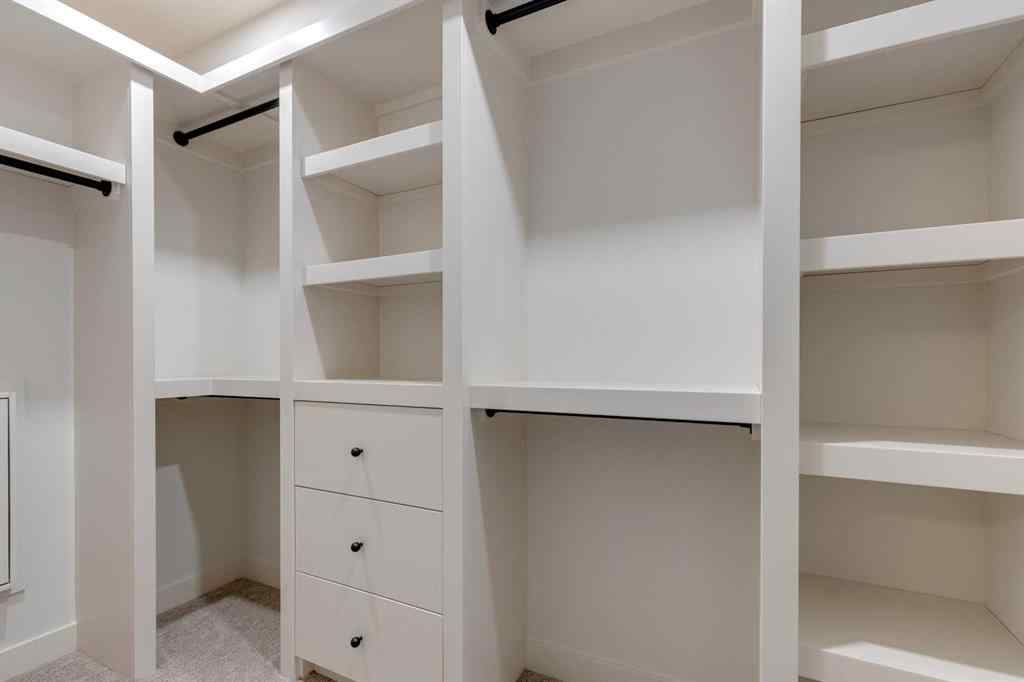 MLS® A2266600 - 3423 23 Street NW in Charleswood Calgary, Residential