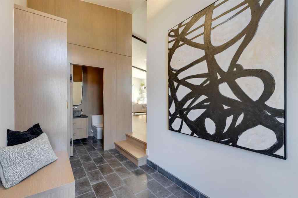 MLS® A2266600 - 3423 23 Street NW in Charleswood Calgary, Residential