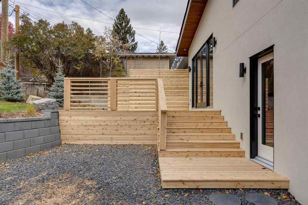 MLS® A2266600 - 3423 23 Street NW in Charleswood Calgary, Residential