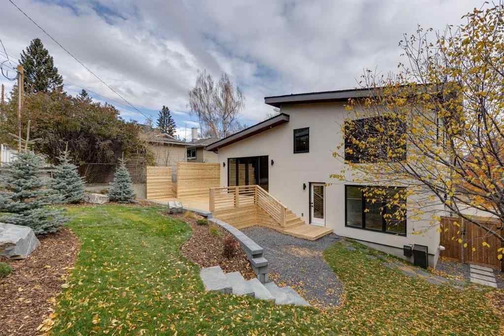 MLS® A2266600 - 3423 23 Street NW in Charleswood Calgary, Residential