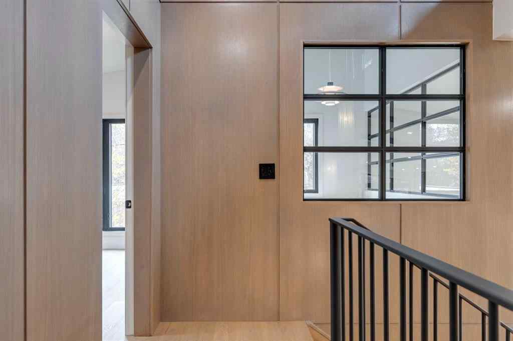 MLS® A2266600 - 3423 23 Street NW in Charleswood Calgary, Residential