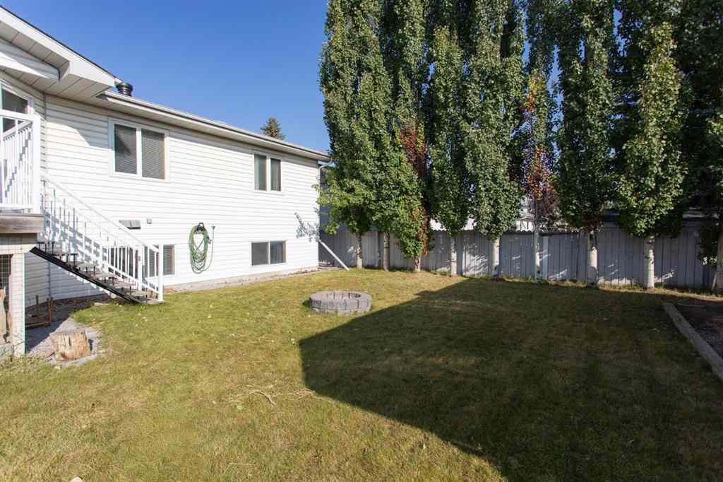 MLS® A2266601 - 179 Douglas Avenue  in Deer Park Estates Red Deer, Residential