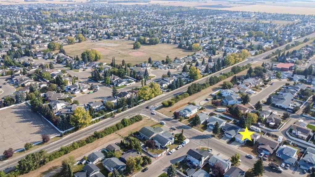 MLS® A2266601 - 179 Douglas Avenue  in Deer Park Estates Red Deer, Residential