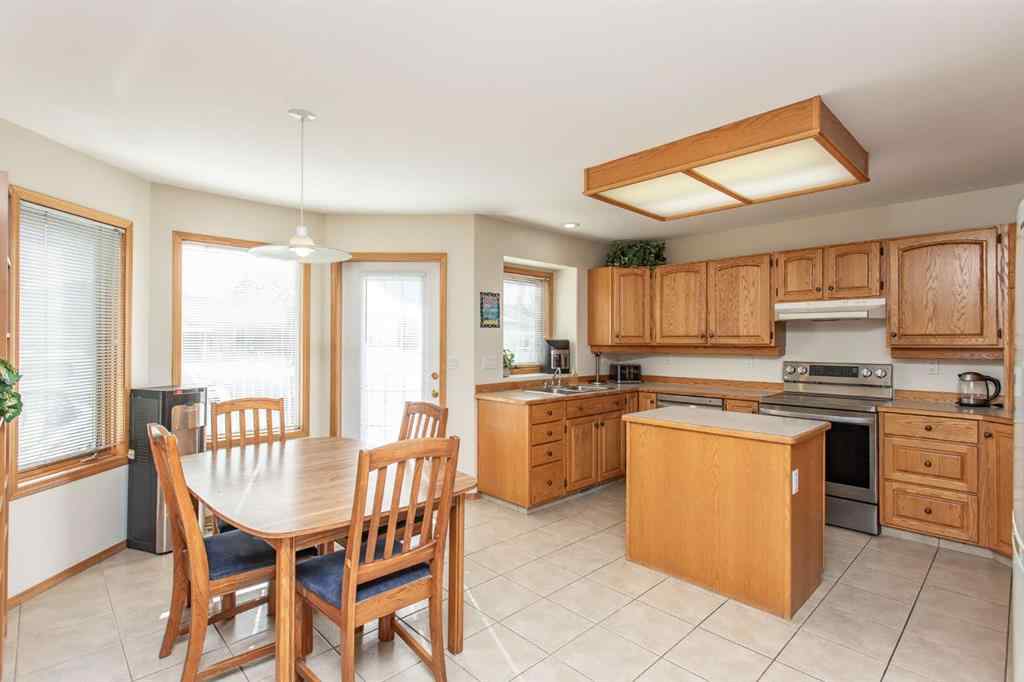 MLS® A2266601 - 179 Douglas Avenue  in Deer Park Estates Red Deer, Residential