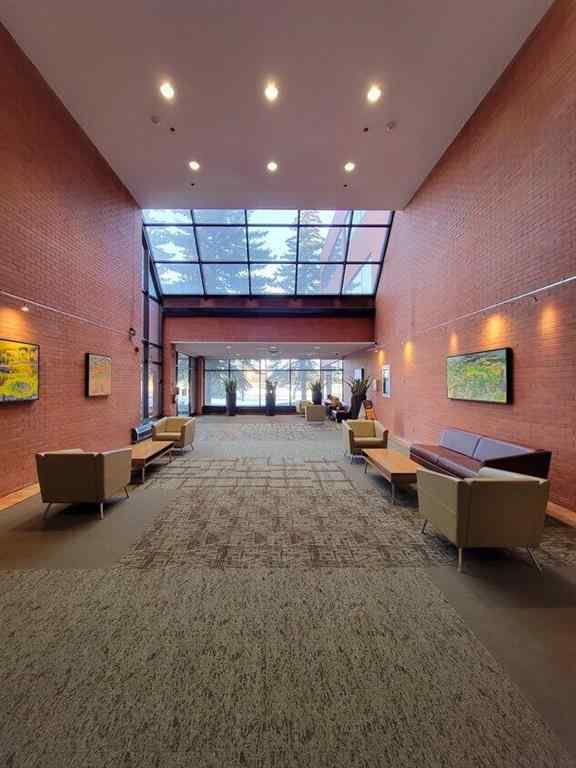 MLS® A2266603 - 3115 12 Street NE in South Airways Calgary, Commercial