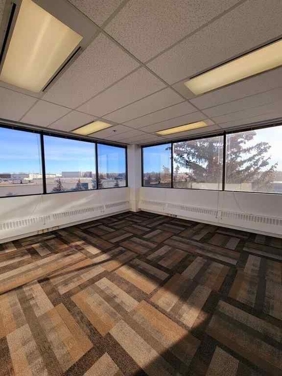 MLS® A2266603 - 3115 12 Street NE in South Airways Calgary, Commercial