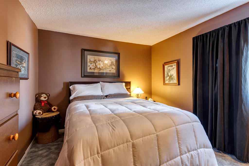 MLS® A2266605 - Unit #203 234 5 Avenue NE in Crescent Heights Calgary, Residential