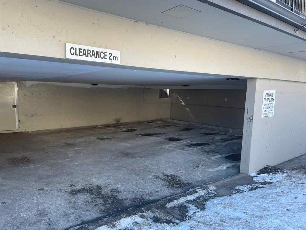 MLS® A2266605 - Unit #203 234 5 Avenue NE in Crescent Heights Calgary, Residential