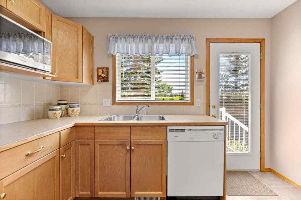 MLS® A2266608 - 164 Stonegate Close NW in Stonegate Airdrie, Residential