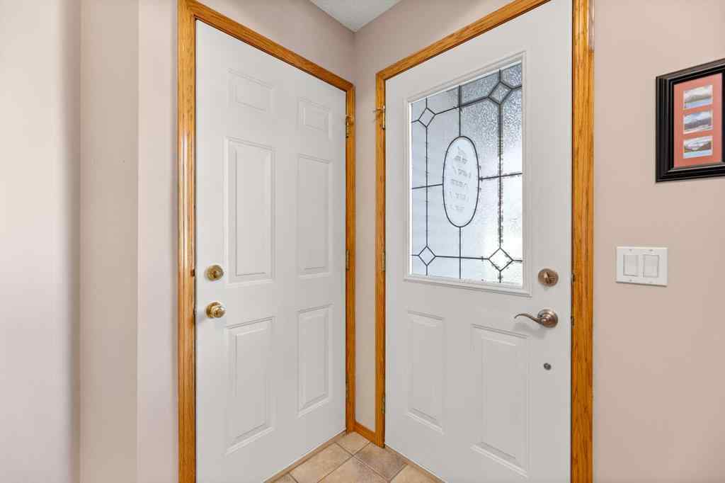 MLS® A2266608 - 164 Stonegate Close NW in Stonegate Airdrie, Residential