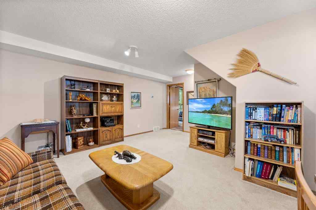 MLS® A2266608 - 164 Stonegate Close NW in Stonegate Airdrie, Residential